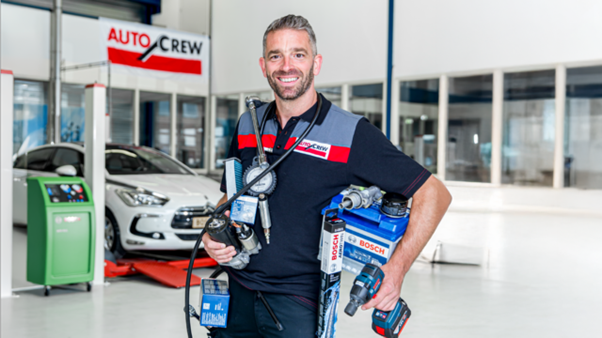 AutoCrew viert 15e verjaardag